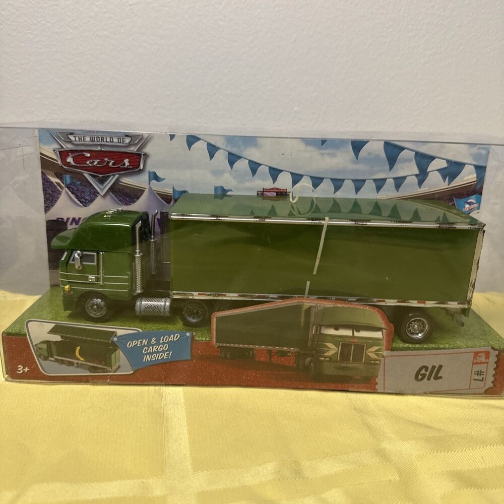 Disney Pixar The World of Cars #7 Gil Hauler 2009 Sealed